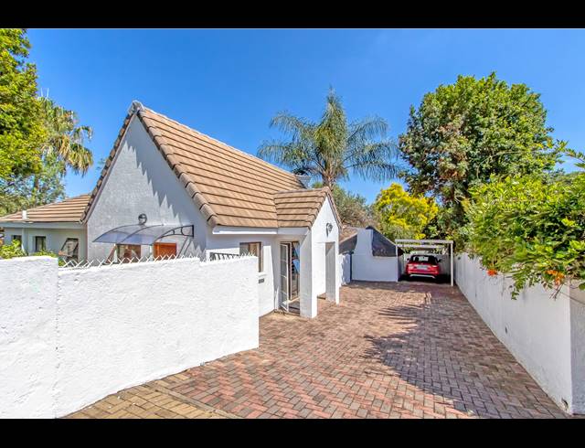 3 BEDROOM CLUSTER RENTED IN DOUGLASDALE